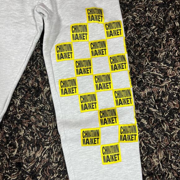 Chinatown Market Gray Sweatpants Checkered Patch Mens Sz M New - Picture 2 of 4